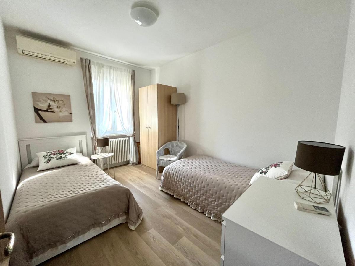 Family Apartment 2 Sirmione Esterno foto