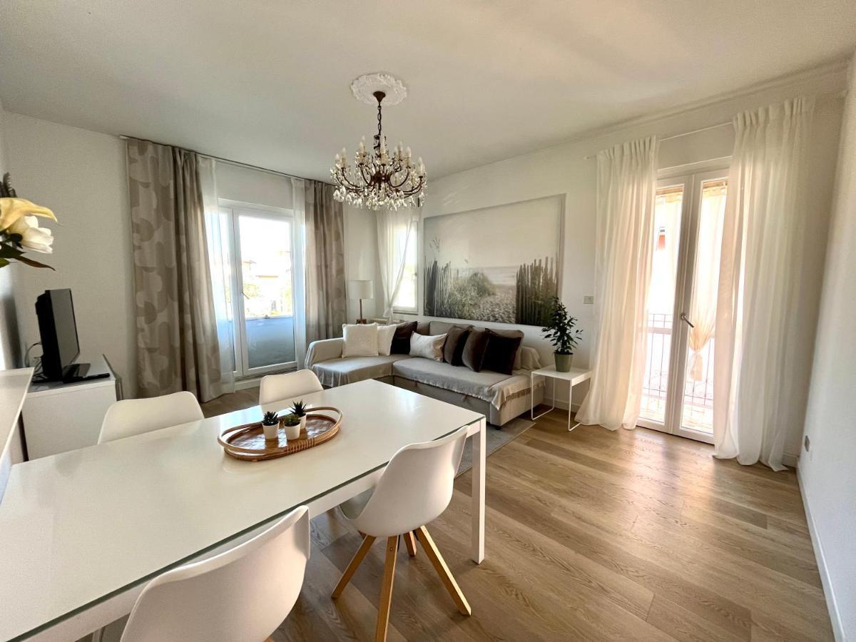 Family Apartment 2 Sirmione Esterno foto